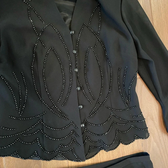 Dress barn vintage black embellished button up blazer size 16 scalloped hem - Picture 8 of 8